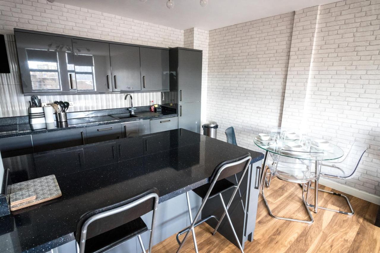 Manhattan Heights Apartment Мейдстън Екстериор снимка