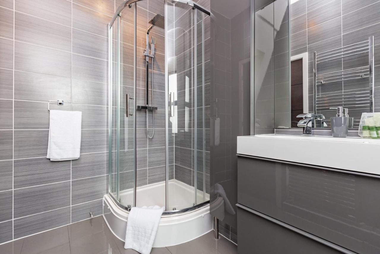 Manhattan Heights Apartment Мейдстън Екстериор снимка
