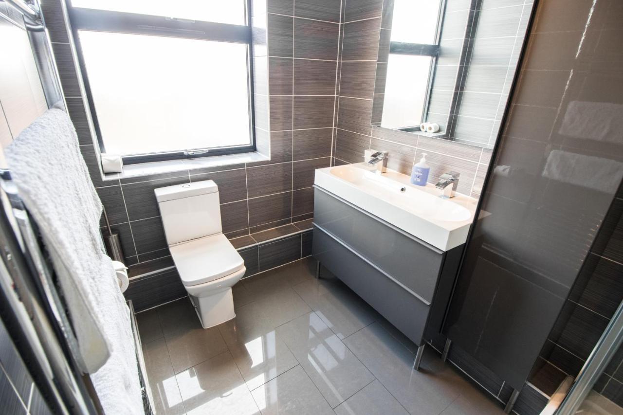 Manhattan Heights Apartment Мейдстън Екстериор снимка