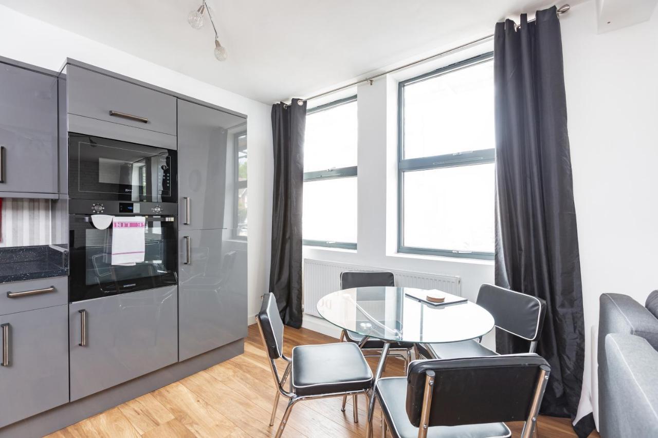 Manhattan Heights Apartment Мейдстън Екстериор снимка