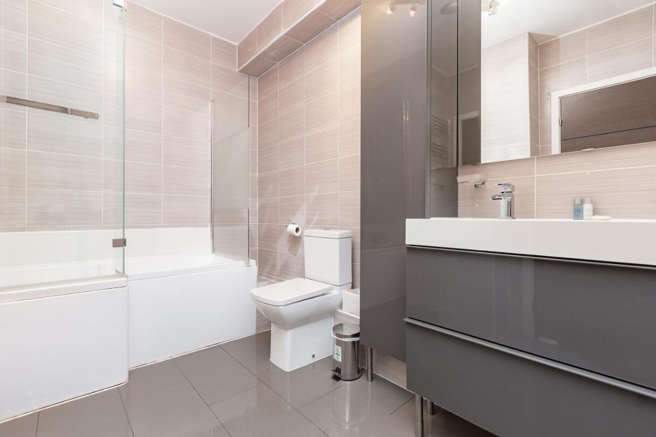 Manhattan Heights Apartment Мейдстън Екстериор снимка