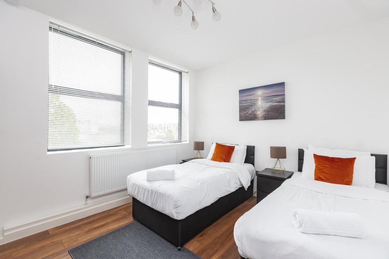 Manhattan Heights Apartment Мейдстън Екстериор снимка