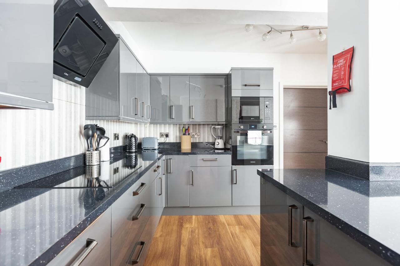 Manhattan Heights Apartment Мейдстън Екстериор снимка